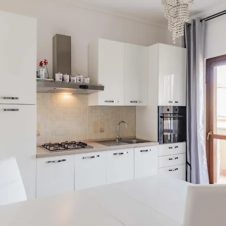 Abruzzi House *